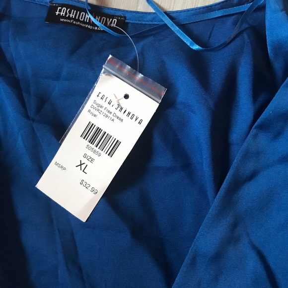 Fashion nova silk dress - Picture 2 of 3